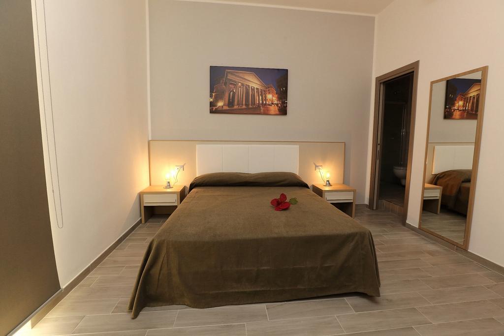 فندق Casa Martinez Roma الغرفة الصورة